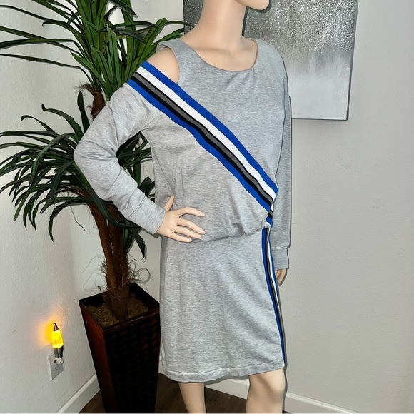 Bailey44 Long Sleeve Heather Gray Fleece Sweatshirt Dress with Gathered Waist - Picture 8 of 9